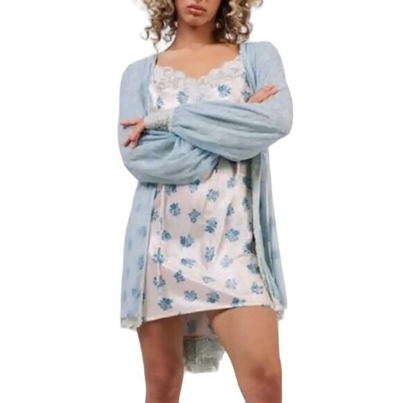We Are HAH Make It A Double Robe Kimono Sheer Disty Floral French Blue Small NEW - Picture 1 of 9